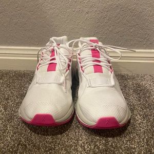 Pink On Cloud Novas!